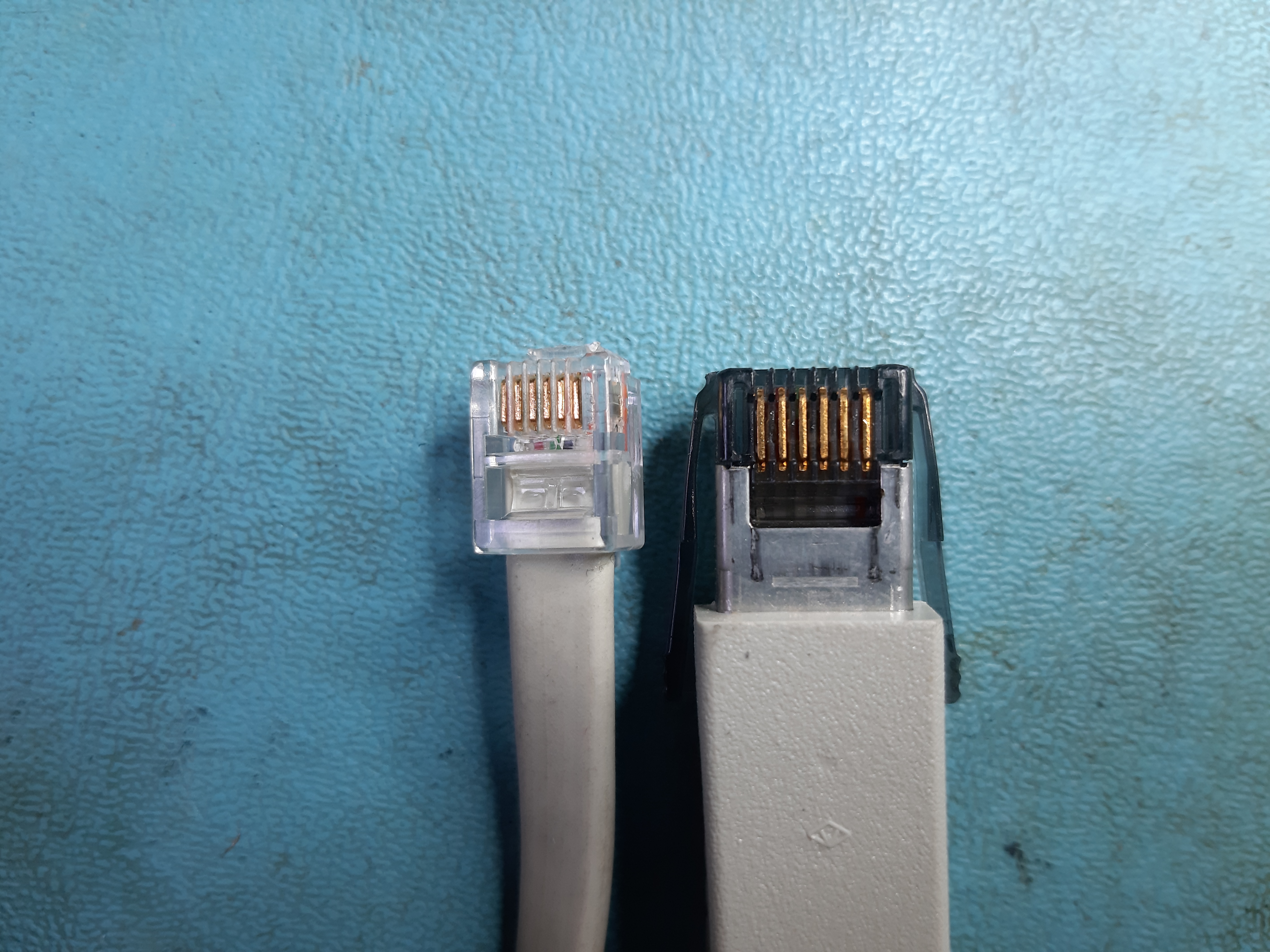 VAXmate LK250 Keyboard Cable Connectors